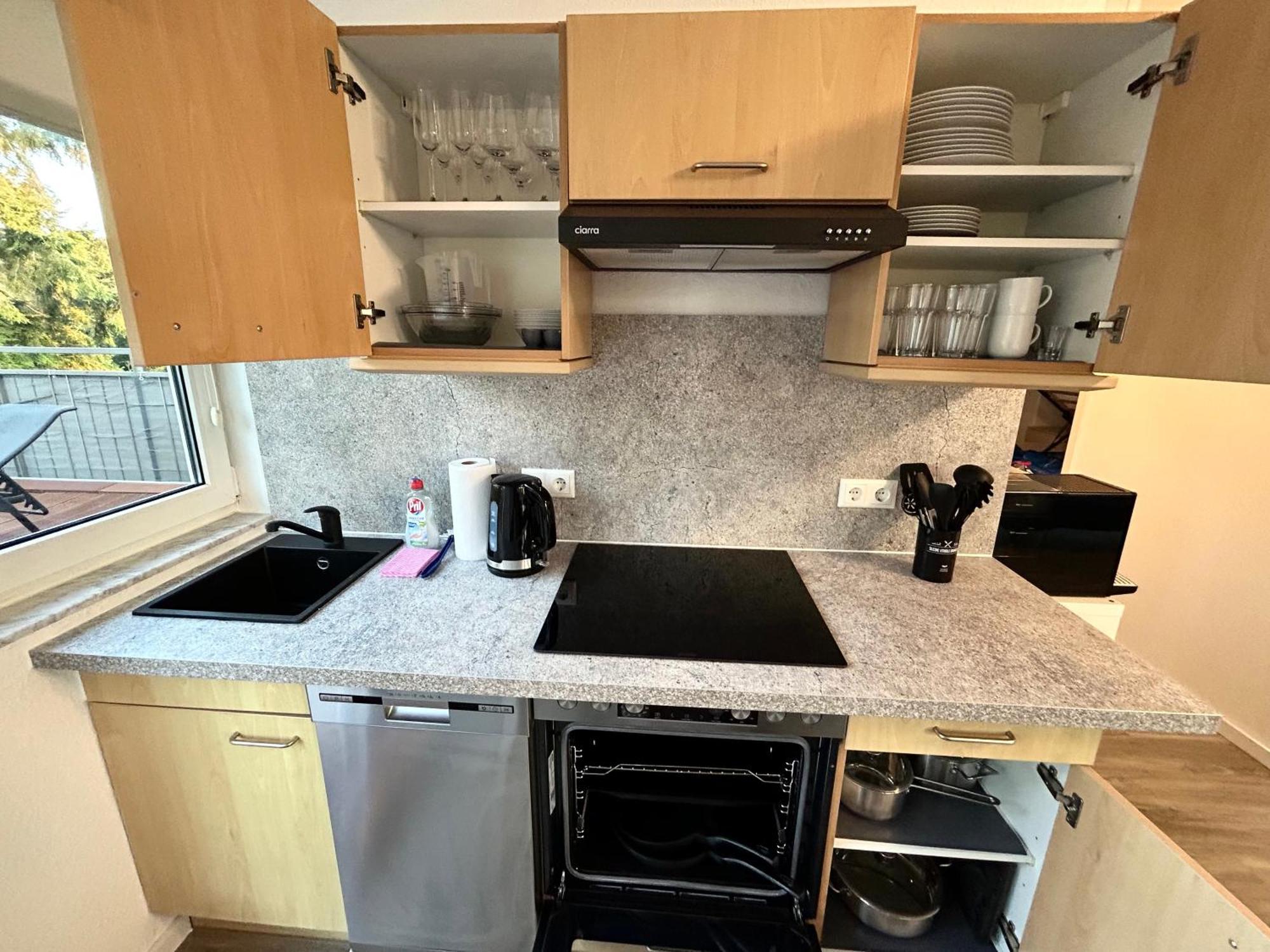 Lgh-Moderne, Ruhige Wohnung, Naehe Zum Flughafen Und Autobahn, 24H-Self-Check-In, Vollausgestattet, Disneyplus, Waschmaschine Langenhagen  Kültér fotó