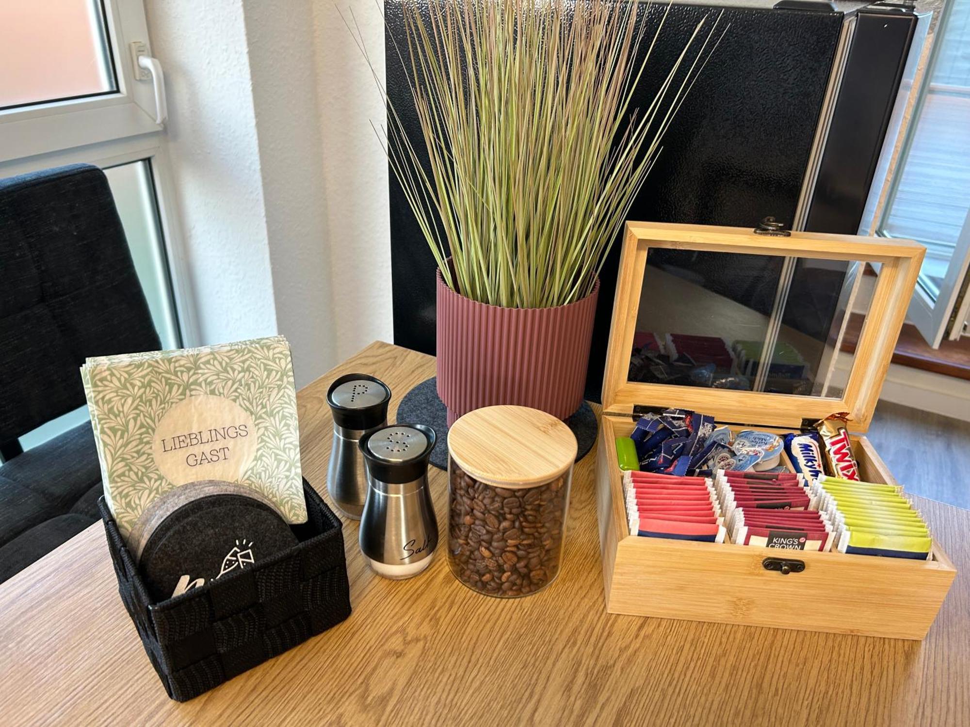 Lgh-Moderne, Ruhige Wohnung, Naehe Zum Flughafen Und Autobahn, 24H-Self-Check-In, Vollausgestattet, Disneyplus, Waschmaschine Langenhagen  Kültér fotó